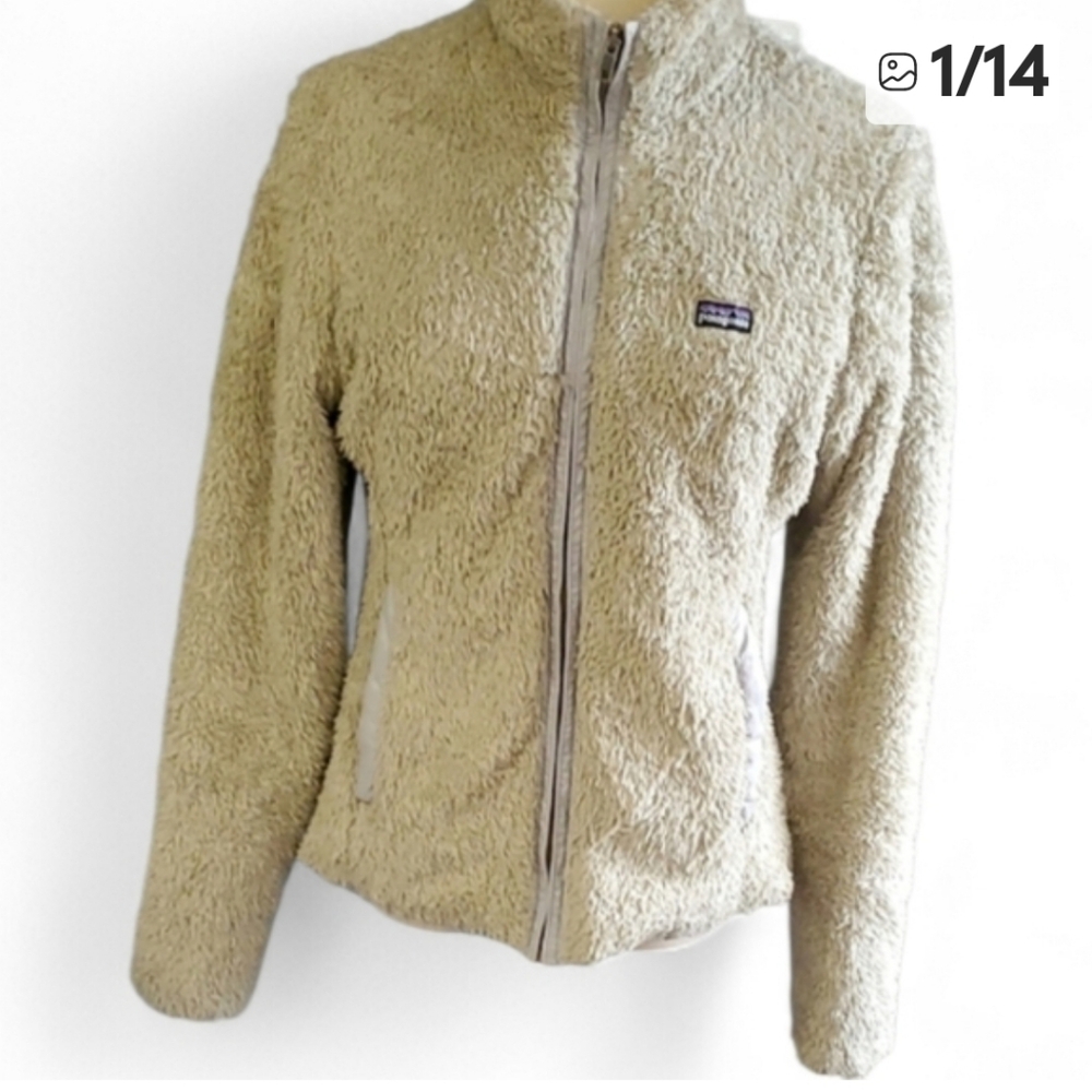 Patagonia Women's Soft Cream Teddy Jacket - Picture 15 of 15